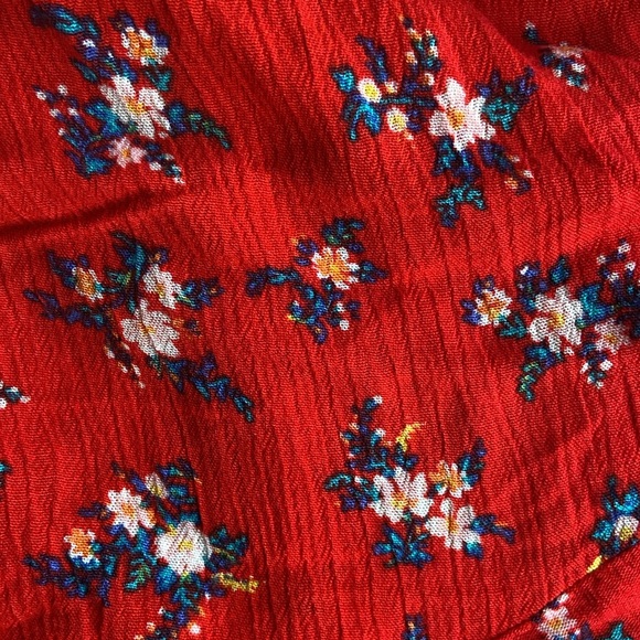 American Eagle | Red Floral Print 2-Piece - Picture 7 of 7